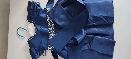 Vestido Azul Bebê com Detalhes em Pérolas