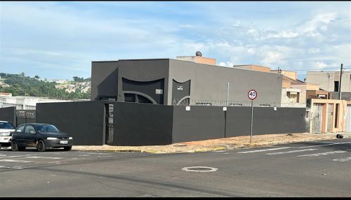 Casa com 4 quartos 