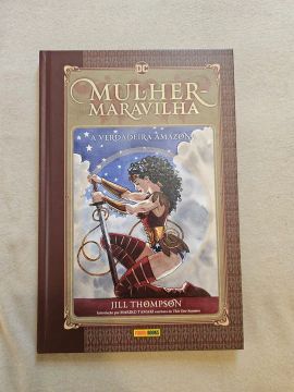 Mulher-Maravilha: A Verdadeira Amazona - HQ Capa Dura