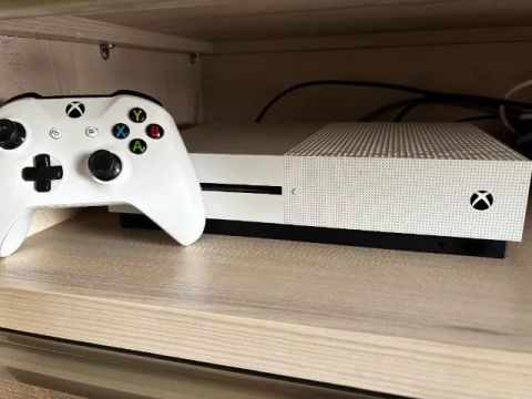 Console Xbox One S / 1T