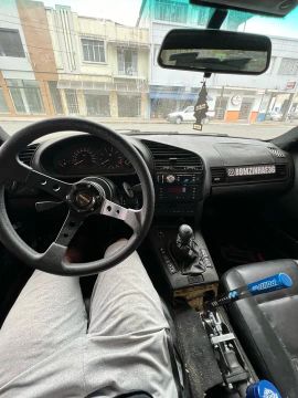 BMW 318 is 1.9 manual  Ano 1997 modelo 1998