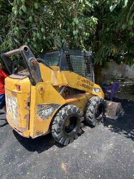 Bobcat 242b 