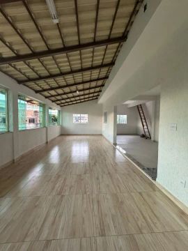 Casa com 4 quartos para alugar em Belo Horizonte