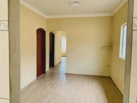 Casa em Cidade da Esperança T001