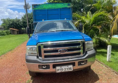 Caminhão Ford F-4000