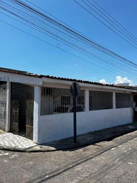 Casa a venda 