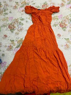 Vestido Laranja Off-Shoulder