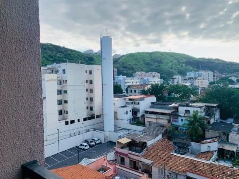 Vendo Apartamento 34², Sala, Varanda, 1 Quarto, Infraestrutura - Riachuelo - Rio de Janeir