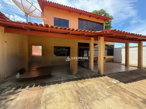 Sobrado com 6 dormitórios à venda, 200 m² por R$ 750.000,00 - Plano Diretor Sul - Palmas/T