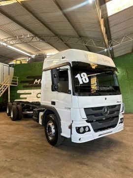 Caminhão truck Mercedes Benz 2430 ano 2018