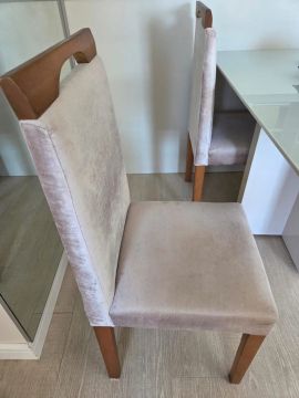 Conjunto de Cadeiras Estofadas - Bege