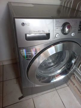 Máquina de Lavar LG Direct Drive 8,5kg - Semi-nova