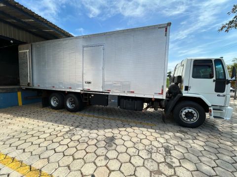 Ford Cargo 2422 E 