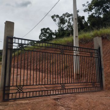Vende-se a chácara de Nº 4 do Loteamento CLUB DE CHÁCARAS NOVO SILVESTRE<br>