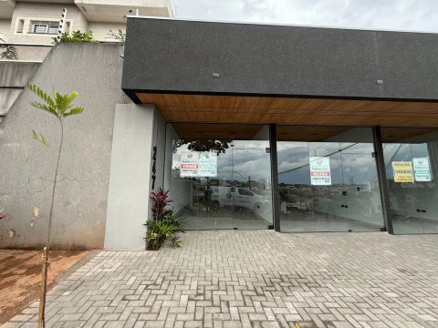 SALA COMERCIAL À VENDA NA RUA OURO BRANCO - REGIÃO CENTRAL DE APUCARANA