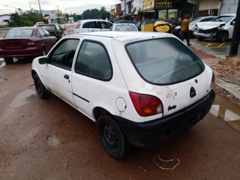 Sucata Fiesta Rocan modelo antigo 2002 tudo em peças