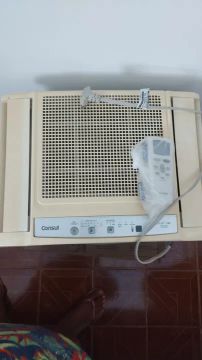 Ar condicionado 7.500 BTUs, de janela, Consul c controle remoto, usado ótimo estado 