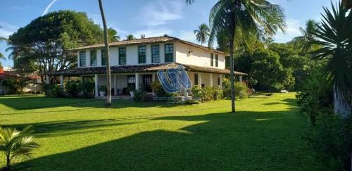 Casa Frente praia com 9 Suítes sendo na Penha - Vera Cruz