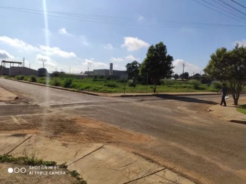 Vende-se 04 LT. no S. Novo Horizonte -405m² Cada, Totalizando 1.620m² em Porto Nacional-TO