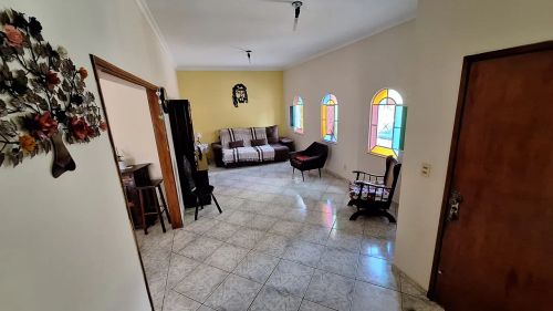Casa a venda em Alfenas 