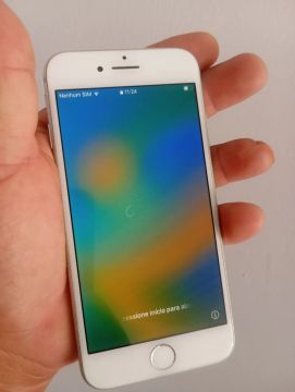 iPhone 8;64 gb 