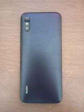 Celular Redmi 9 - 64 GB de memória e 4 GB de RAM
