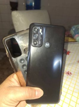 Moto g60 128 giga 400$
