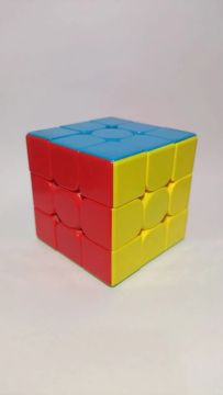 DESAFIE SUA MENTE COM O MELHOR CUBO MÁGICO 3x3!