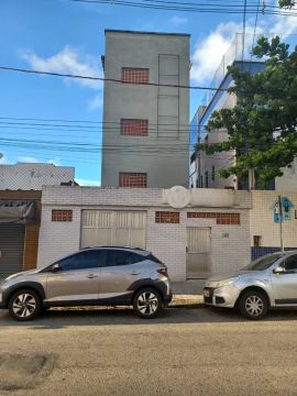 Imóvel para aluguel possui 412 metros quadrados em Campo Grande - Santos - SP