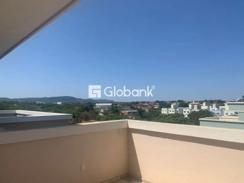 Apartamento em Montes Claros, no bairro Alice Maia, à venda.