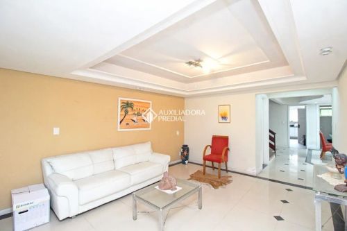 CASA RESIDENCIAL DE 6 QUARTOS 2 SUÍTES 3 VAGAS ZONA SUL PORTO ALEGRE