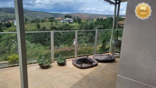 Imóvel para venda possui 163 metros quadrados com 4 quartos em Villa Bella - Itabirito - M