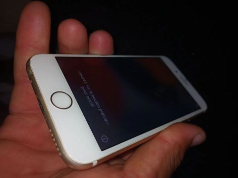 iPhone 6S gold