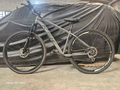 Bicicleta Mountain Bike Aro 29