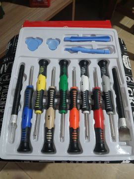 Kit de Chaves para Manutenção de Celular   (16 PEÇAS)