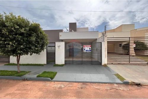 ALUGO SOBRADO NO RESIDENCIAL GRANVILE: