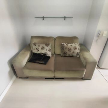Sofá 2 lugares em bom estado