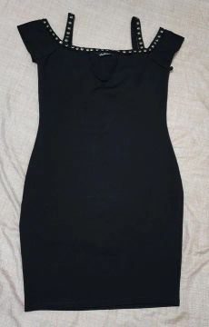 Vestido preto com detalhes tam M
