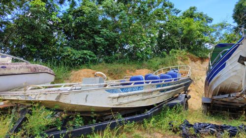 Vendo Canoa de alumínio 