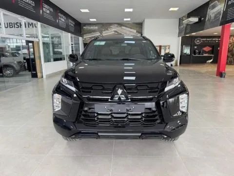 MITSUBISHI PAJERO SPORT 2.4 16V MIVEC TURBO DIESEL LEGEND BLACK AWD AUTOMÁTICO