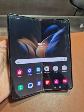 Galaxy Z fold 4 12/256gb LER (Anápolis)