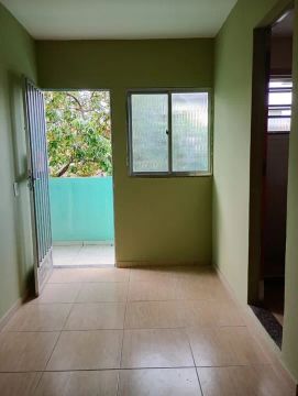 Casa Kitinete com 1 quarto no segundo andar próximo centro campo grande