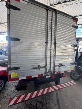 FORD F350 ANO 2010