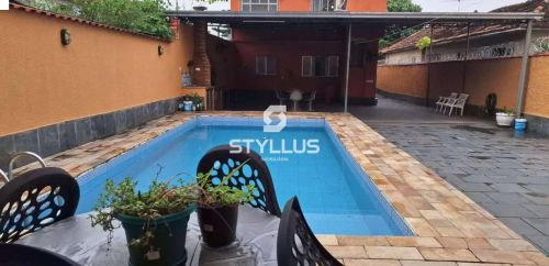 Praça Seca | Casa 6 quartos, sendo 1 suite