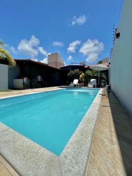 Casa Belíssima para Temporada e Venda.