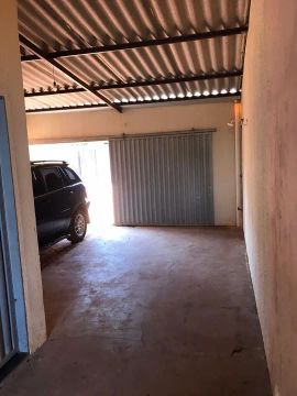 Vendo casa Geminada no luzimangues próximo ao Lar Batista .
