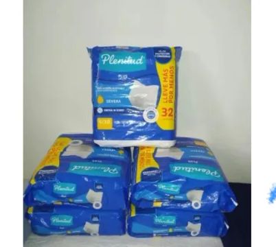 Kit com 5 pacotes de fralda geriátrica plenitude . Cada pacote com 32 fraldas 