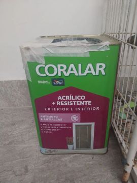 LATA TINTA 18L. BRANCO GELO. 200,00 PRA SAIR LOGO