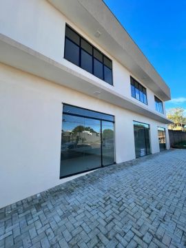 Sala comercial para locação com 45m² e 90m² na Av Maceió - Foz do Iguaçu - PR.
