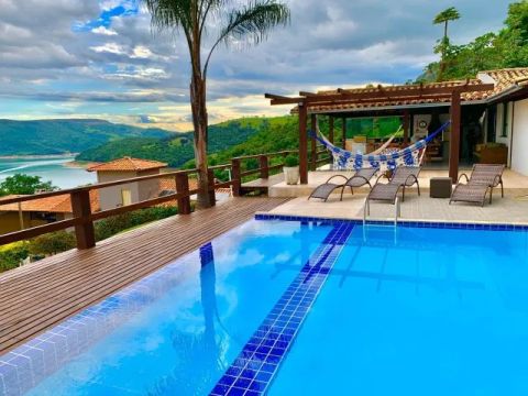 Casa de Temporada em Capitólio - MG para 20 pessoas - R$ 2.997,00 (Sex à Dom)